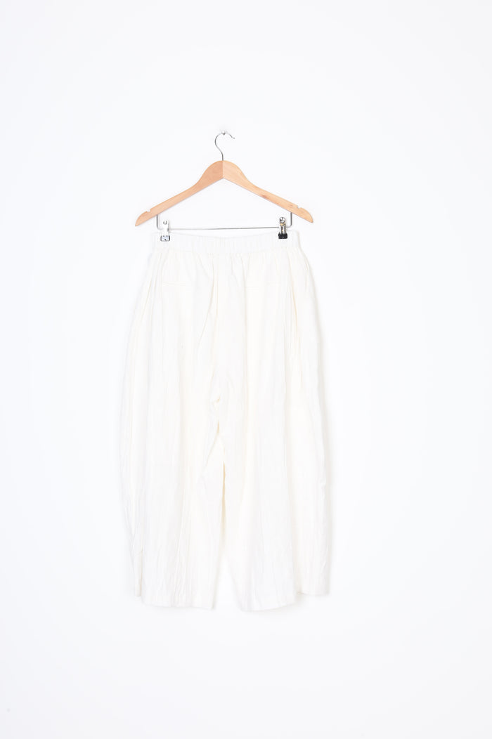 Chan Ran Womens White Pants Size S