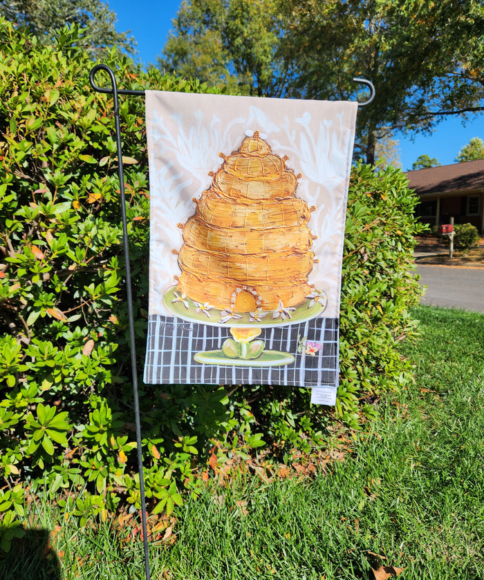 Garden Flags - Honeybee Cake