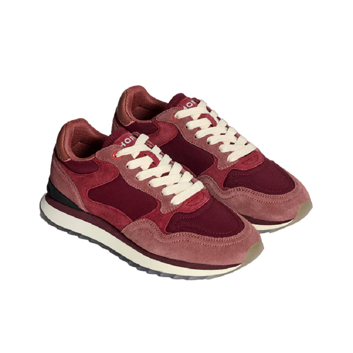 Women’s lace-up sneakers in burgundy and tan with cushioned tongue and chunky sole