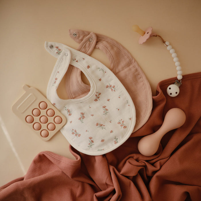 Mushie Muslin Baby Bib 2-Pack