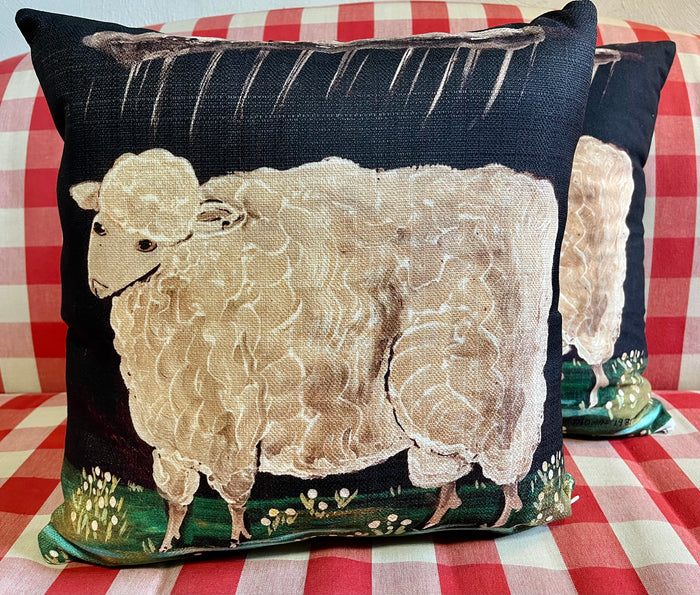 NANCY THOMAS PILLOWS - Lamb