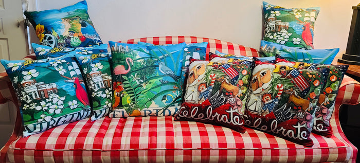 NANCY THOMAS PILLOWS - Santas - Sugarplum Santa