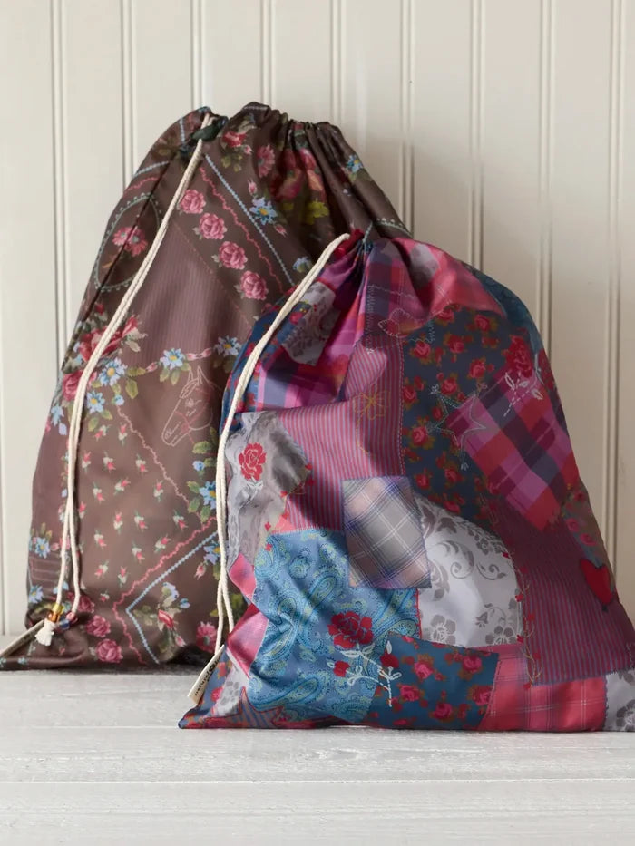 Travel Laundry Bags, Set of 2 - Crafted Bouquets Chocolate-view 3
